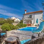 Villa House Kornic